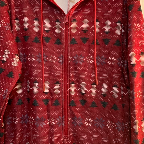 Fabletics Hooded Winter Onesie With Pockets Red, White, and Green Size Medium - Picture 3 of 7